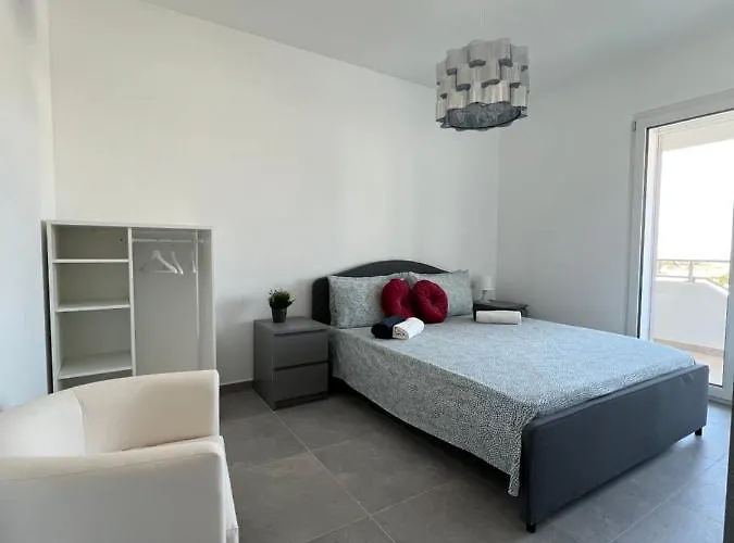 The #3 Howme アパート *