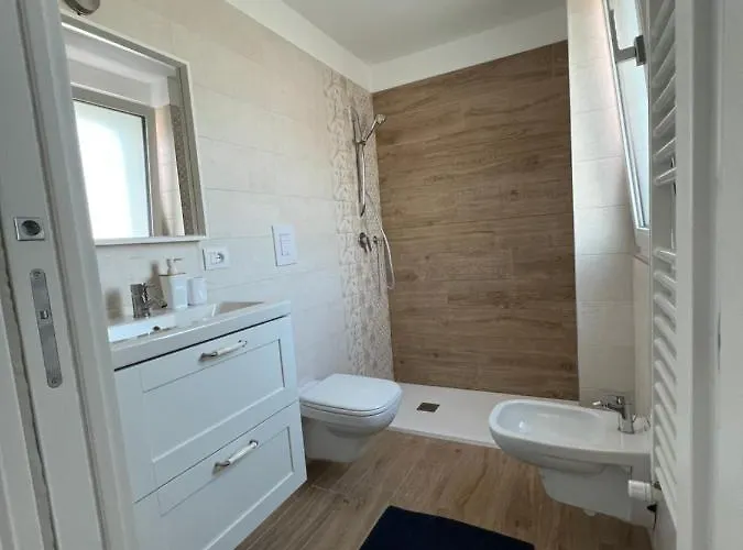 The #3 Howme アパート *